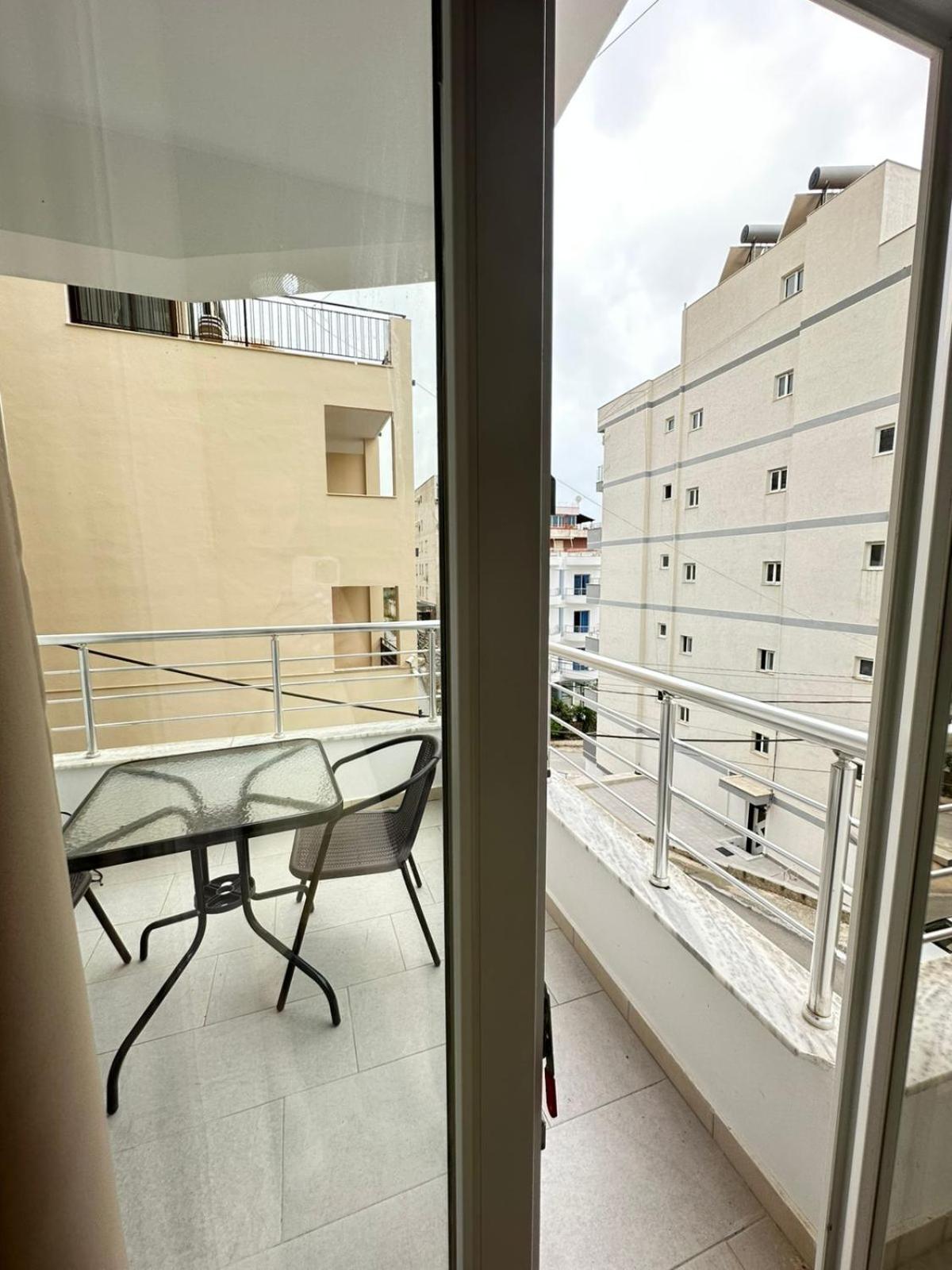 Saranda Apartments Екстер'єр фото