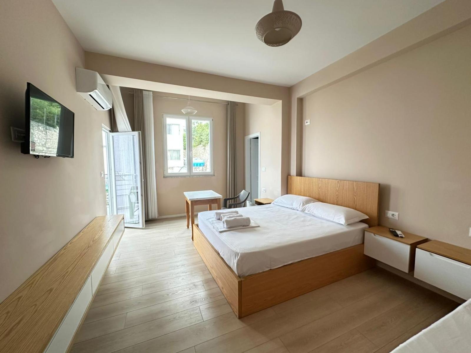 Saranda Apartments Екстер'єр фото