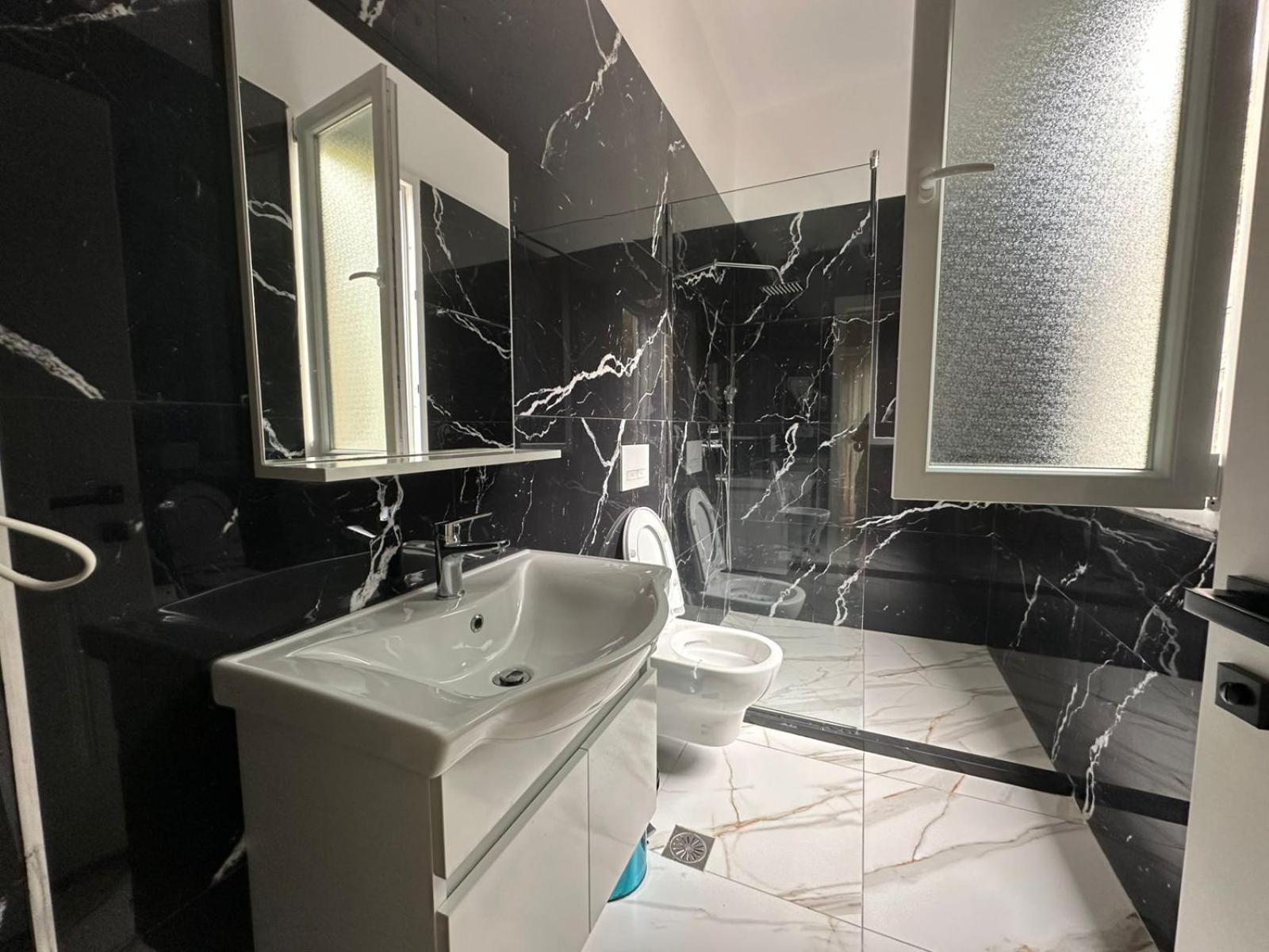 Saranda Apartments Екстер'єр фото